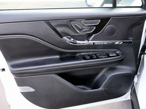 Used 2024 Lincoln Corsair Reserve w/ Equipment Group 201A image 27