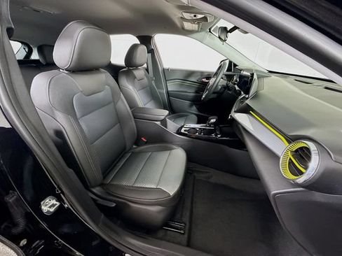 New 2026 Chevrolet Trax LT w/ Driver Confidence Package FWD image 29