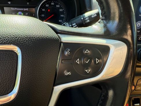 Used 2020 GMC Terrain SLT w/ Preferred Package AWD/4WD image 14
