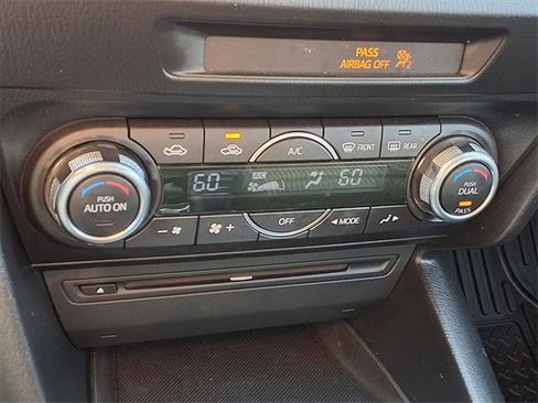 Used 2014 MAZDA MAZDA3 i Touring w/ Technology Package image 18