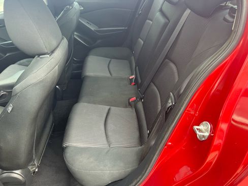 Used 2015 MAZDA MAZDA3 i Touring image 12