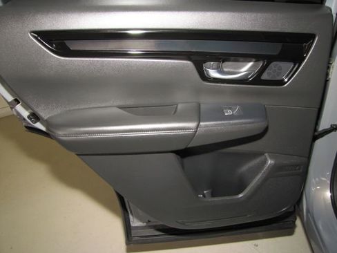 Certified 2024 Honda CR-V EX-L image 13