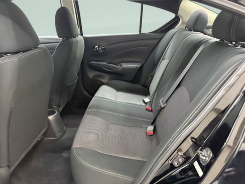 Used 2018 Nissan Versa SV w/ SV Special Edition Package image 12
