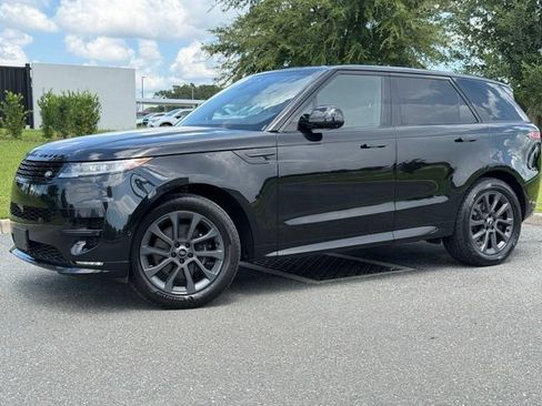 Used 2024 Land Rover Range Rover Sport Dynamic SE AWD/4WD image 2