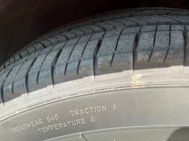 Used 2024 Ford Escape ST-Line w/ Cold Weather Package FWD image 12