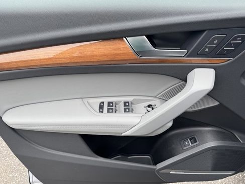 Certified 2022 Audi Q5 2.0T Premium Plus image 28
