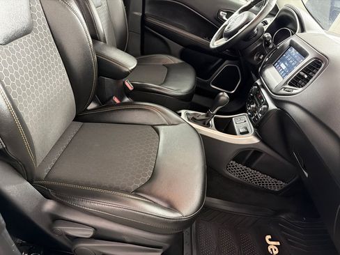 Used 2020 Jeep Compass Latitude w/ Popular Equipment Group FWD image 25