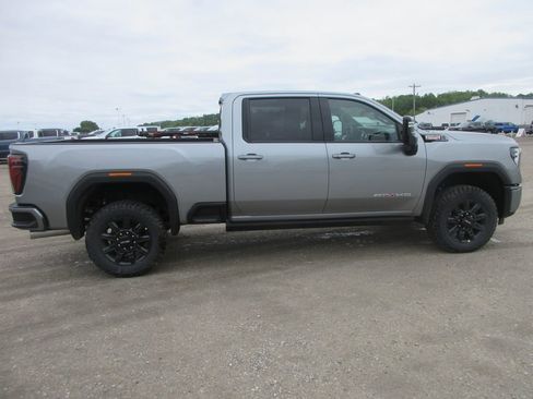 New 2026 GMC Sierra 2500 AT4 w/ AT4 Premium Plus Package AWD/4WD image 3