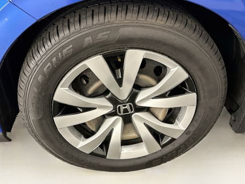 Used 2024 Honda Civic LX image 11