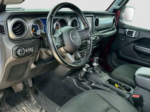 Used 2021 Jeep Gladiator Sport AWD/4WD image 7