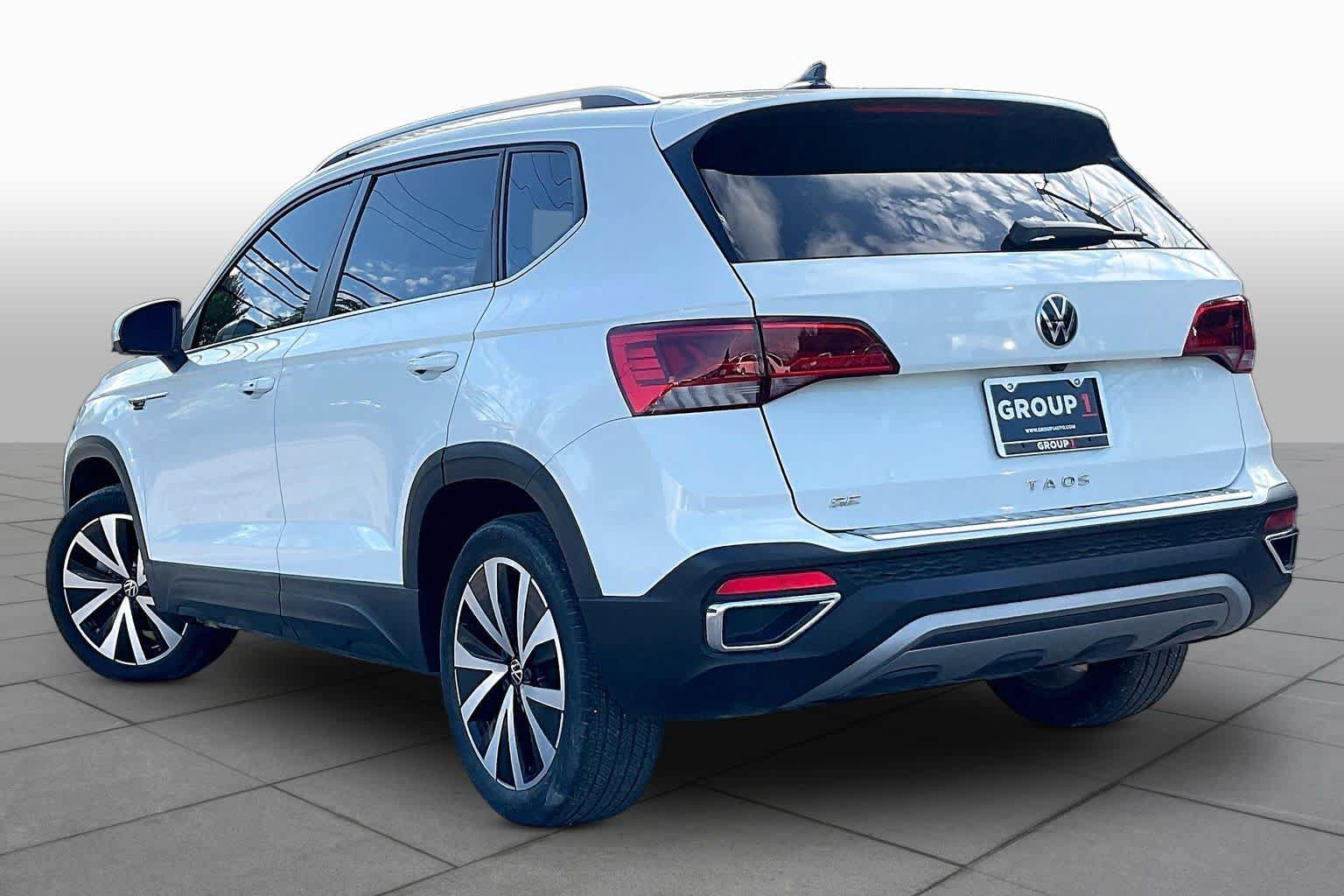 Used 2023 Volkswagen Taos SE FWD image 12