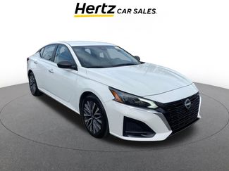 Used 2025 Nissan Altima 2.5 SV video 1