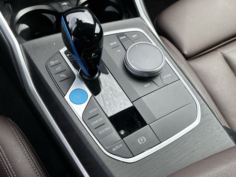 Used 2023 BMW i4 eDrive35 image 26