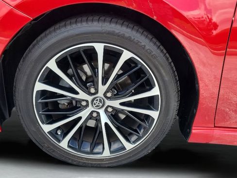 Used 2019 Toyota Camry SE FWD image 27