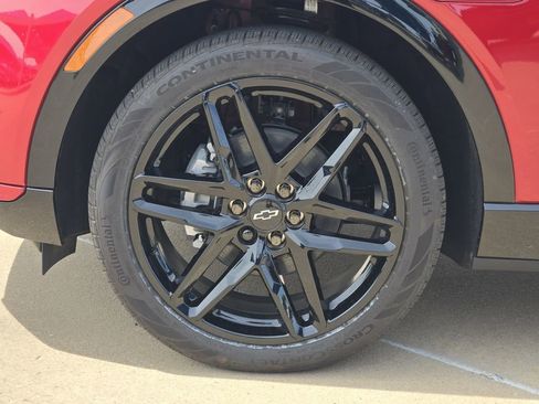 New 2026 Chevrolet Equinox EV RS FWD image 18