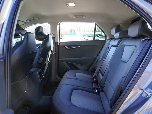 Used 2025 Kia Niro EX w/ EX Cold Weather Package image 39