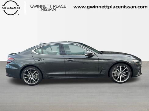 Used 2025 Genesis G70 2.5T image 4