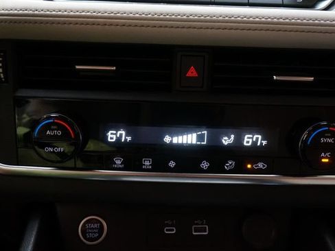 Certified 2023 Nissan Rogue SV AWD/4WD image 18
