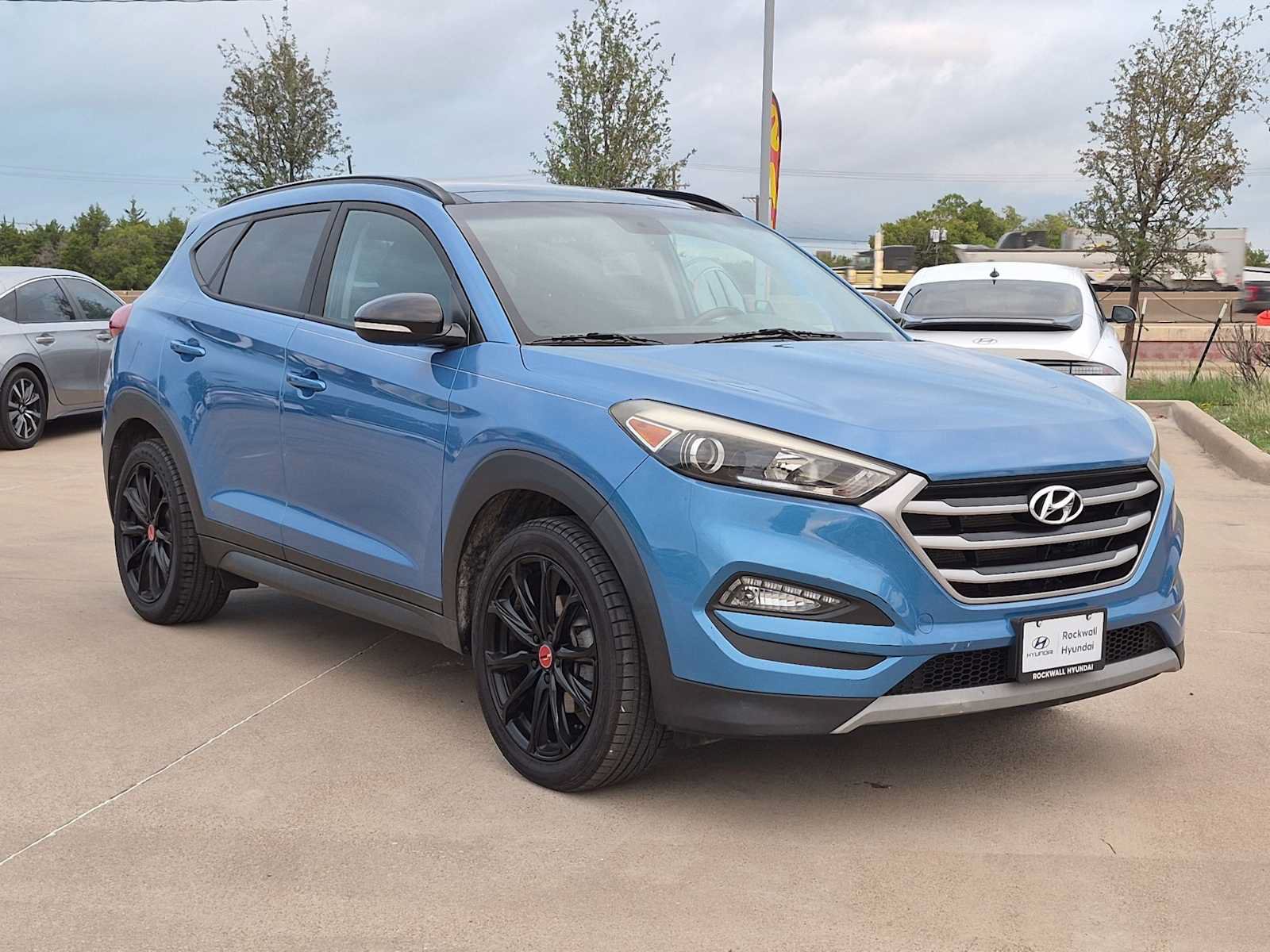 Used 2017 Hyundai Tucson Night AWD/4WD image 16