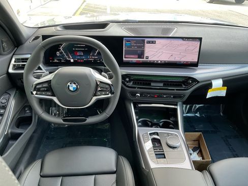 Used 2026 BMW 330i Sedan w/ Premium Package RWD image 32
