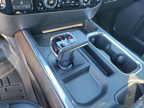 Used 2023 Chevrolet Silverado 1500 High Country w/ Technology Package image 22