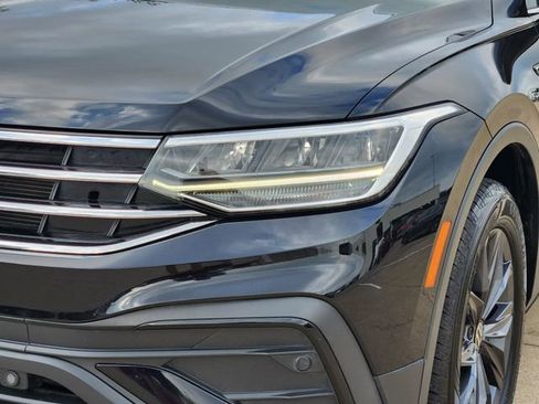 Used 2022 Volkswagen Tiguan SE FWD image 15