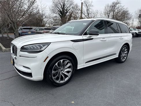 Certified 2023 Lincoln Aviator Grand Touring w/ Elements Package Plus image 9