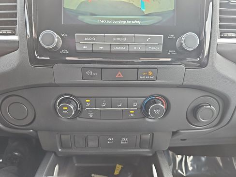 Used 2024 Nissan Frontier SV RWD image 24