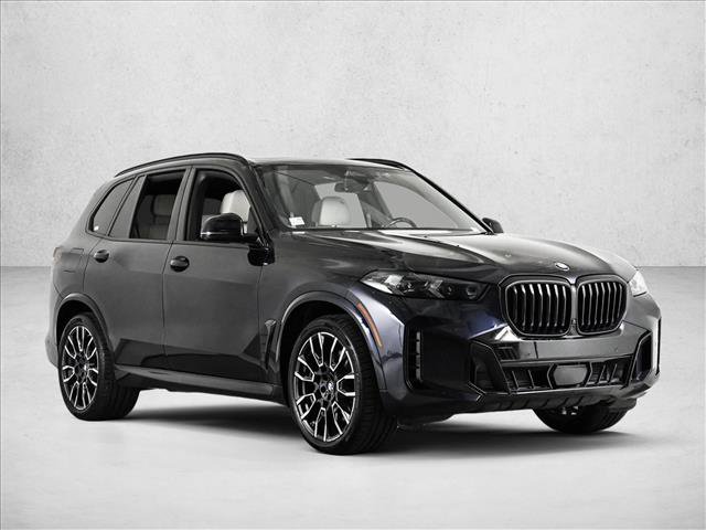 Used 2024 BMW X5 xDrive40i w/ M Sport Package AWD/4WD image 3
