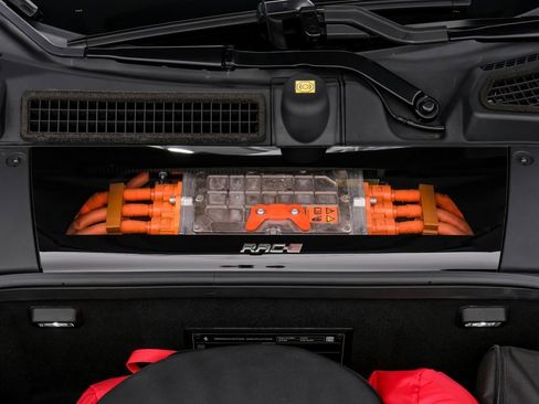 Used 2022 Ferrari SF90 Spider image 61