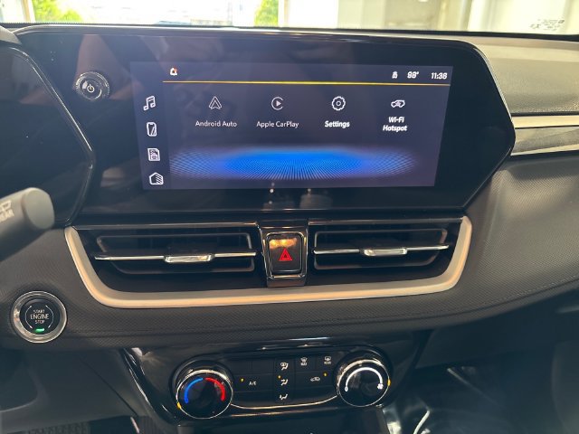 Used 2026 Chevrolet TrailBlazer LT AWD/4WD image 11