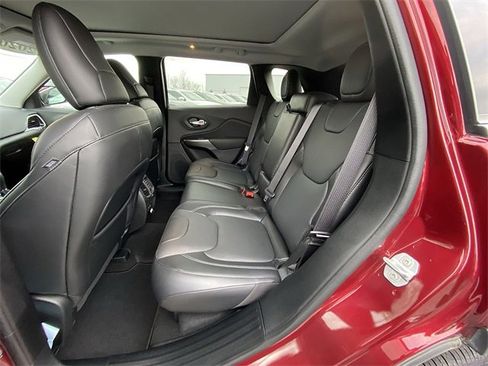 Used 2020 Jeep Cherokee Limited w/ Technology Group image 23