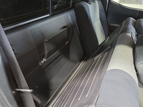 Used 2021 Toyota Tacoma TRD Off-Road w/ Technology Package image 30