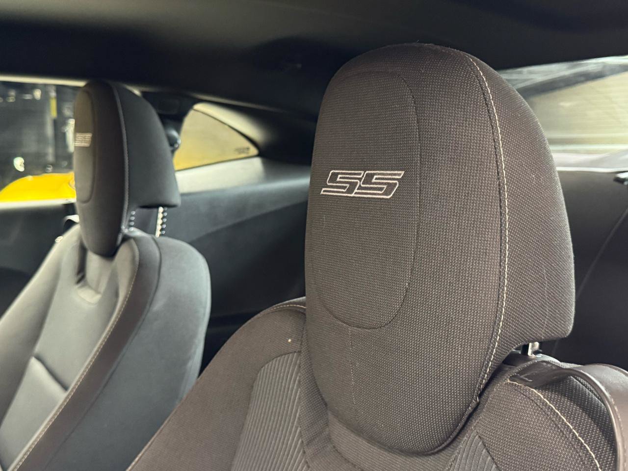 Used 2010 Chevrolet Camaro SS RWD image 32