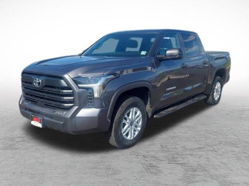 Used 2025 Toyota Tundra SR5 AWD/4WD image 33