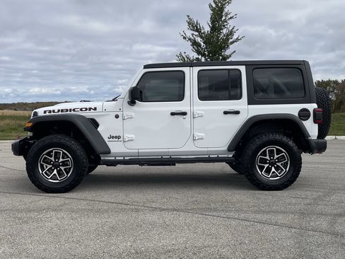 Used 2024 Jeep Wrangler Unlimited Rubicon w/ Convenience Group image 28