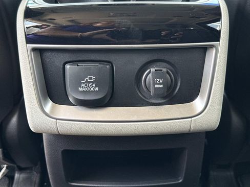 Used 2024 Kia Carnival SX Prestige FWD image 18
