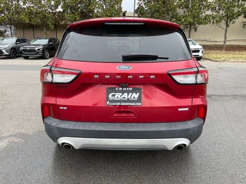Used 2020 Ford Escape SE image 6