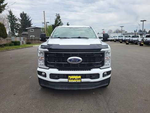 Used 2024 Ford F350 XLT image 10