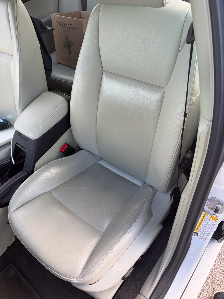 Used 2010 Saab 9-3 2.0T w/ Comfort Package FWD image 2