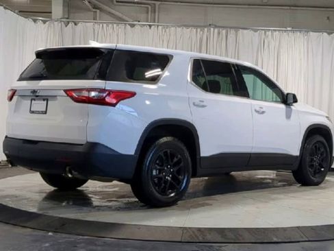 Used 2020 Chevrolet Traverse LS image 10