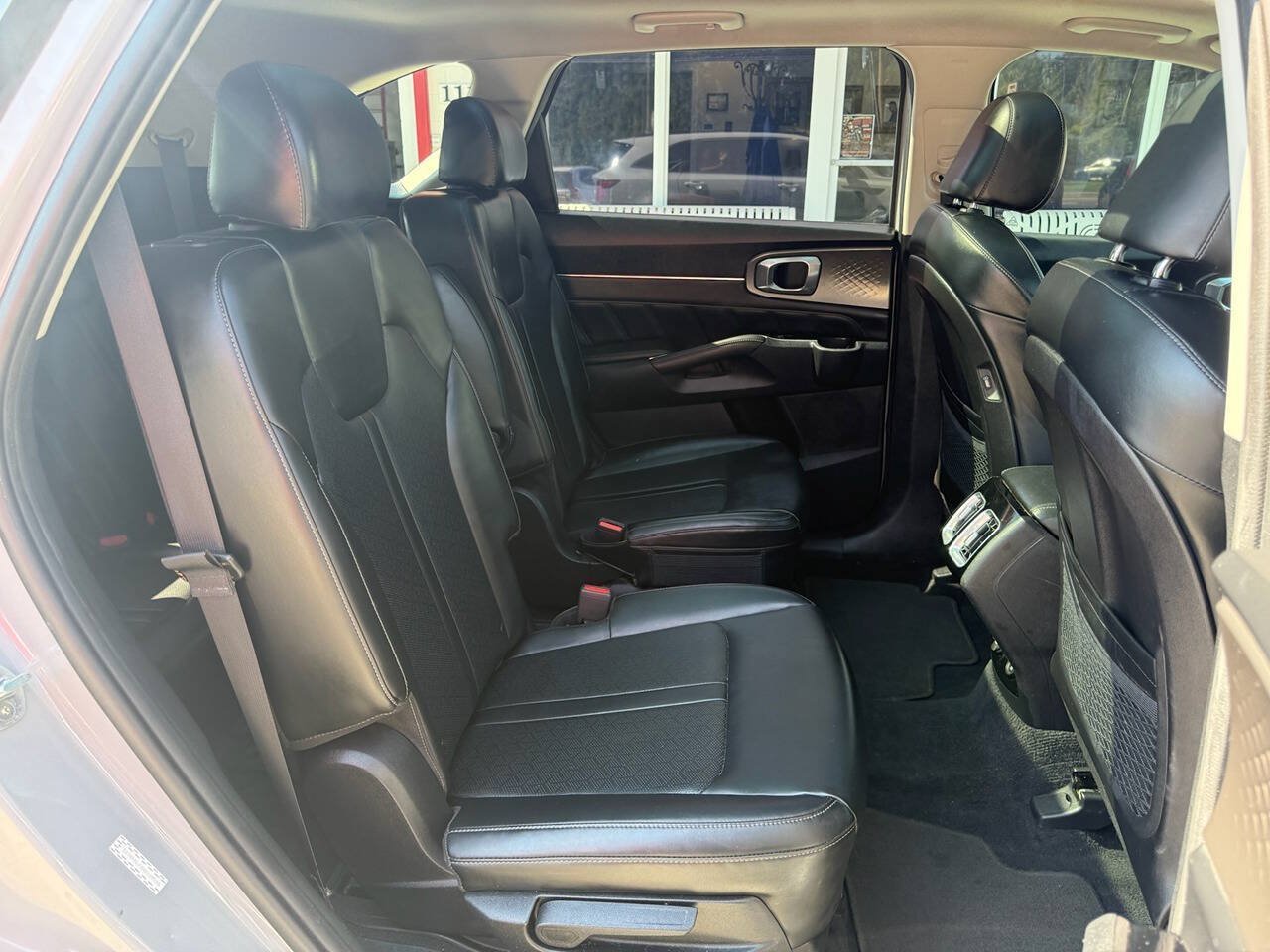 Used 2022 Kia Sorento SX AWD/4WD image 13