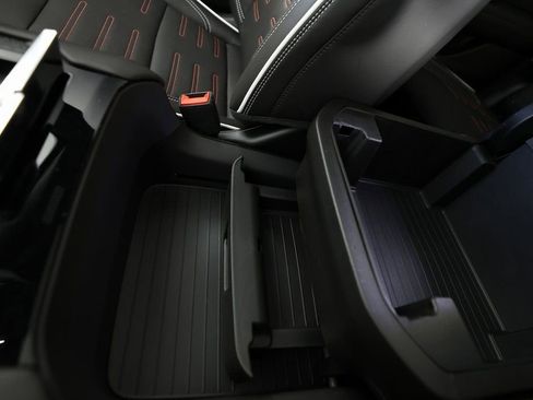 Used 2025 GMC Yukon AT4 Ultimate w/ LPO, Illumination Package image 45