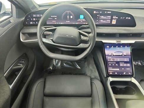 Used 2024 Lucid Air Touring image 36