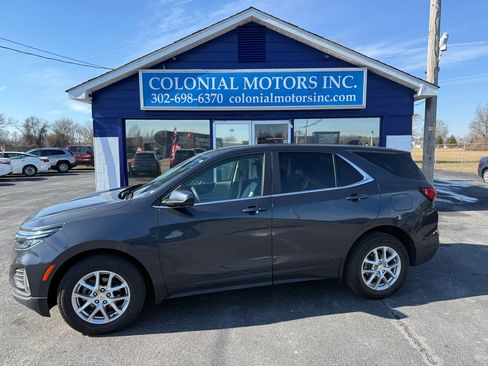 Used 2022 Chevrolet Equinox LT image 1