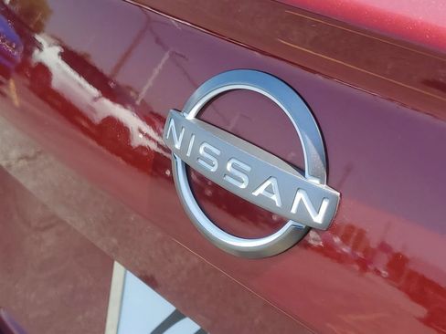 Used 2025 Nissan Altima 2.5 SV FWD image 8