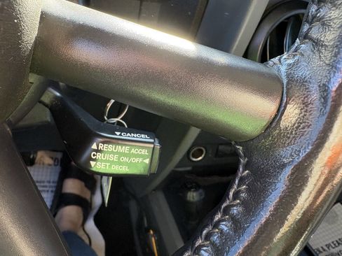 Used 2010 Jeep Wrangler Unlimited Sport image 22