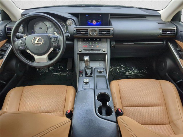 Used 2020 Lexus IS 300 w/ Premium Package RWD image 18