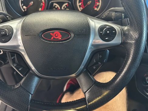 Used 2013 Ford Focus ST FWD image 24