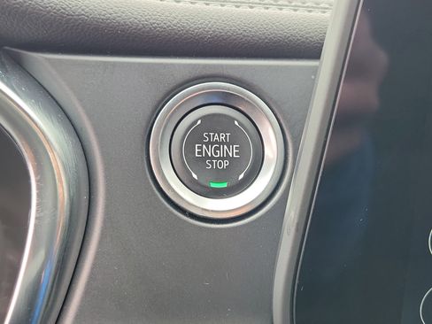 Used 2025 Chevrolet Blazer LT image 28